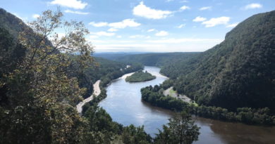 Overlook of Delaware Water Gap from Mt Tammany